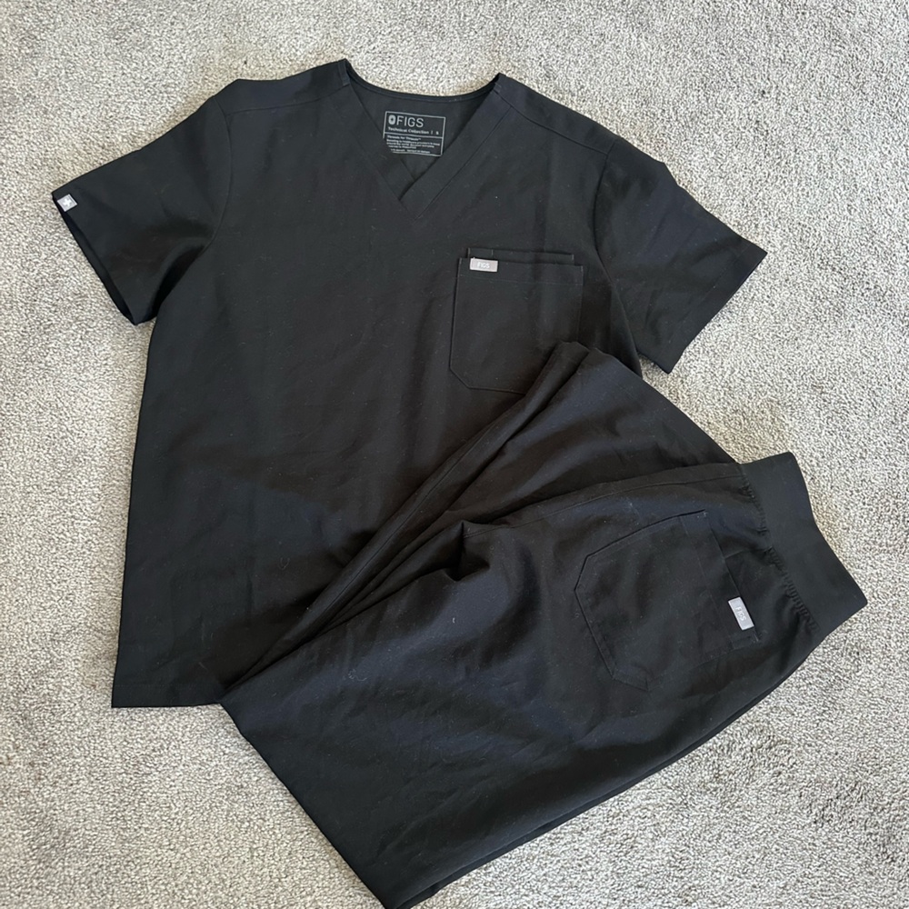 Figs Black Technical Scrub Top & Pants